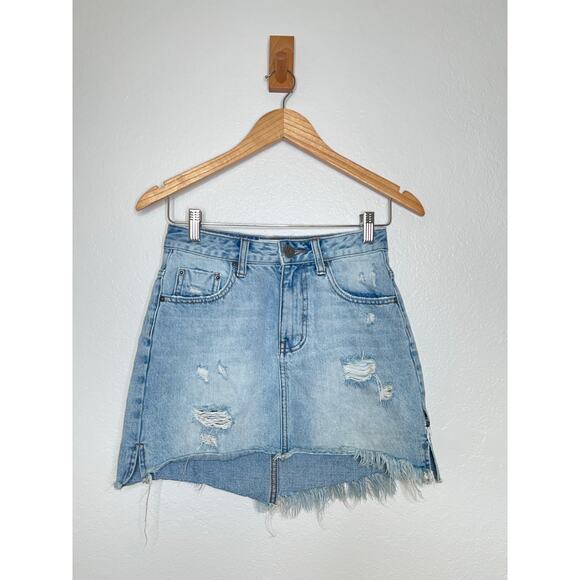 ONE X ONETEASPOON Dresses & Skirts - One x One Teaspoon Distressed Denim Skirt Size 26